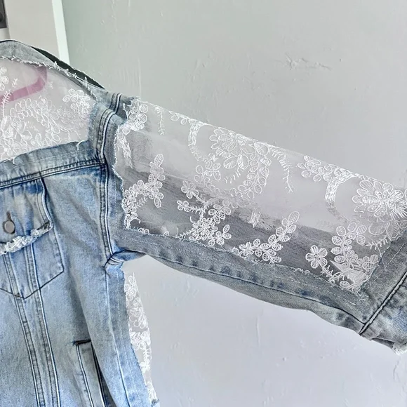 Denim and lace jacket - Picture 3 of 12